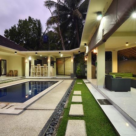 Santai Villa Kuta  Camera foto